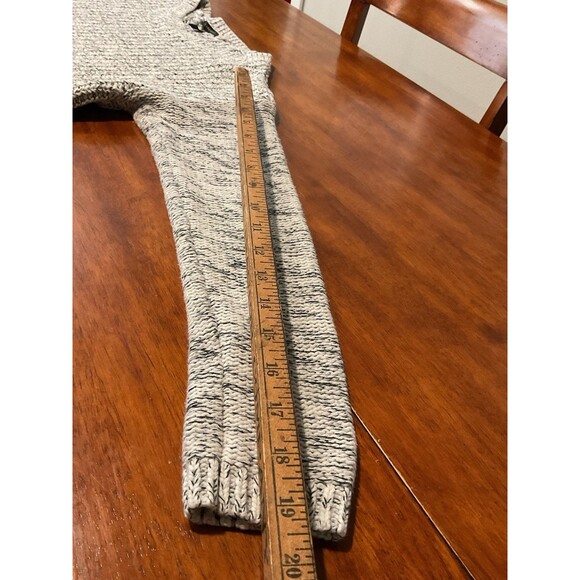 Women’s Sweater Medium Crop Gray Forever 21 Knit Long Sleeve Top Winter - Picture 6 of 9